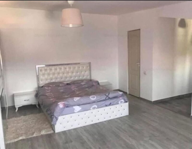 Metroul 1 Decembrie, strada Trapezului, garsoniera, imobil nou 2019.